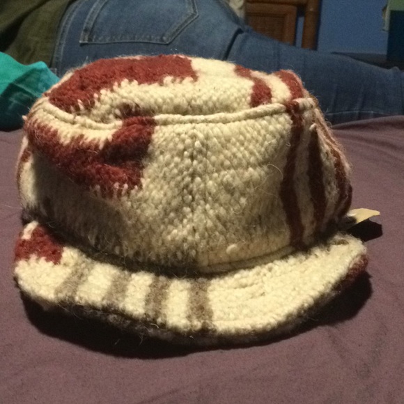 Hat - Picture 2 of 4